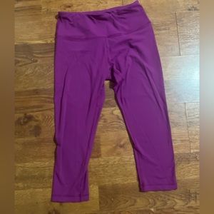 Fabletics cropped leggings